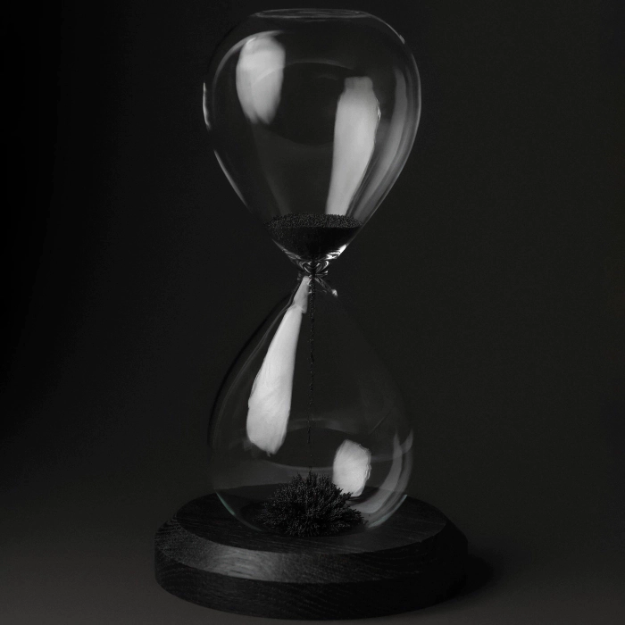Magnetic hourglass "Infinity" on a stained oak stand, 30 seconds